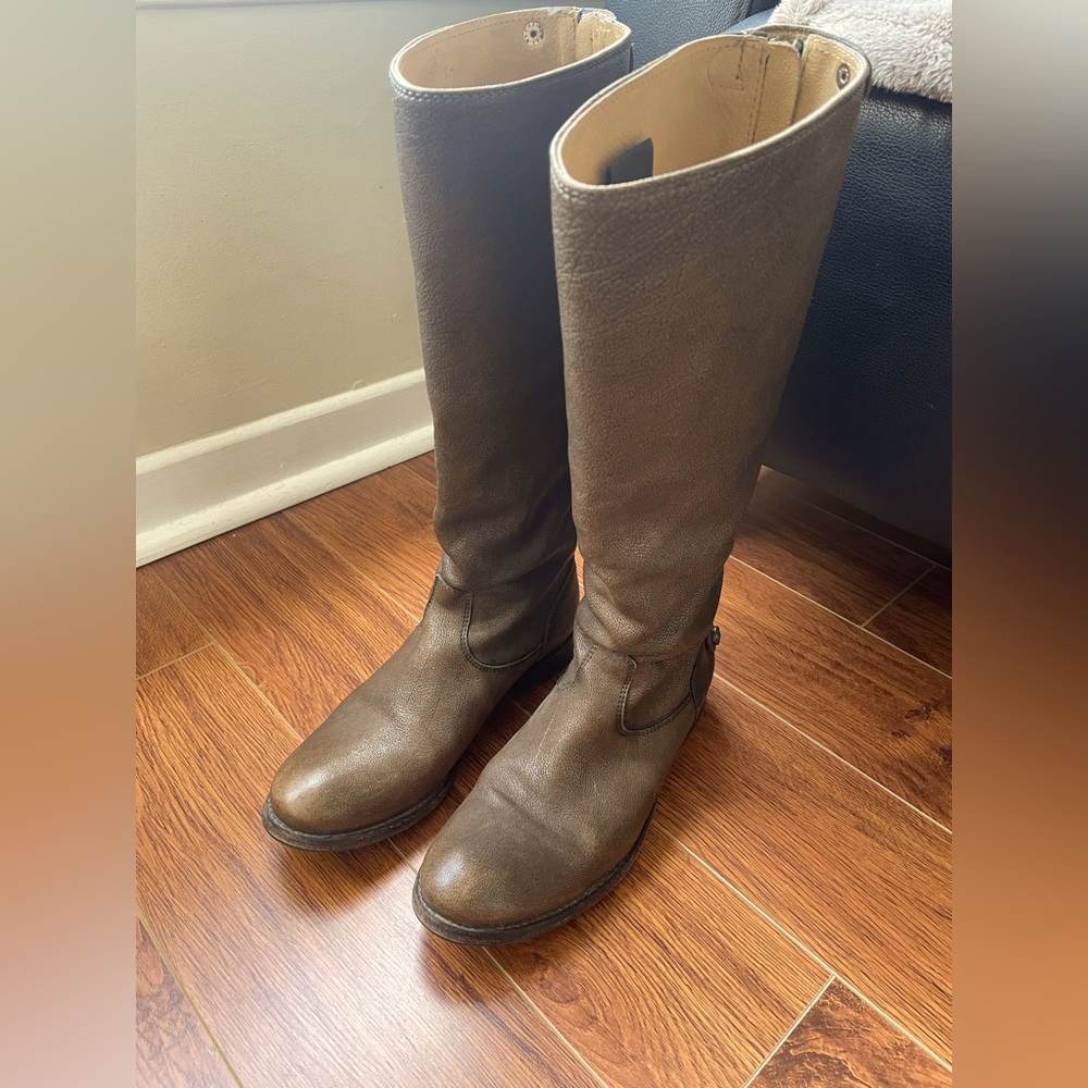 Frye tall boots size 6 / size 6.5